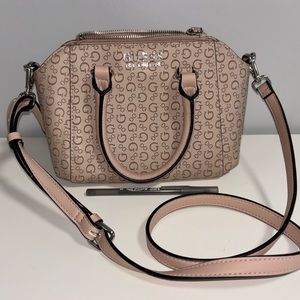 GUESS crossbody handbag